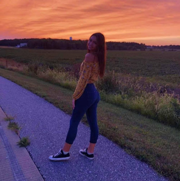 Meet your Posher, Alexandria - Picture 1 of 1